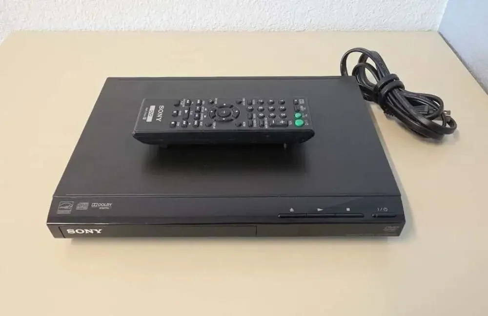 Sony DVP-SR210P Progressive Scan DVD/CD Player with Remote Tested & Works!